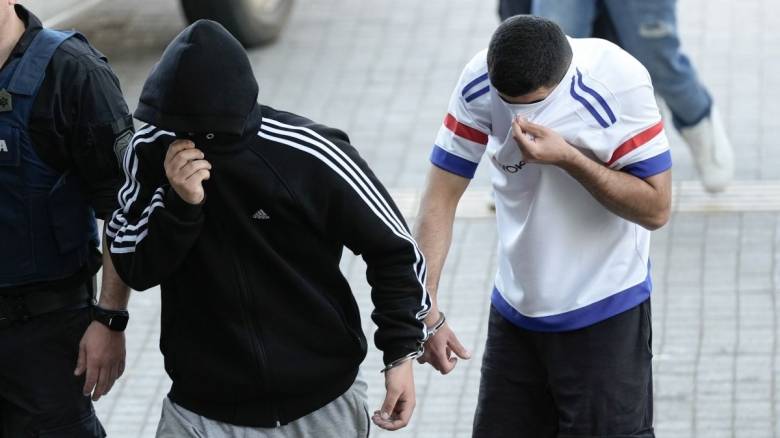 Απολογούνται ακόμη 14 μέλη της ακροδεξιάς εγκληματικής οργάνωσης που δρούσε στη Θεσσαλονίκη