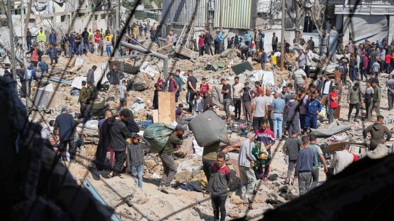 Λωρίδα της Γάζας: Νεκροί Παλαιστίνιοι από ισραηλινό αεροπορικό πλήγμα σε σκηνές εκτοπισμένων