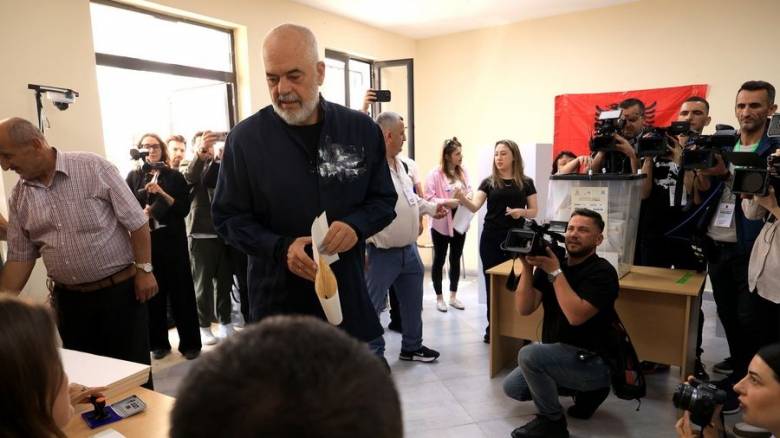 Εκλογές στην Αλβανία: Την Τρίτη η ανακοίνωση των αποτελεσμάτων - Προβάδισμα Ράμα στα exit poll