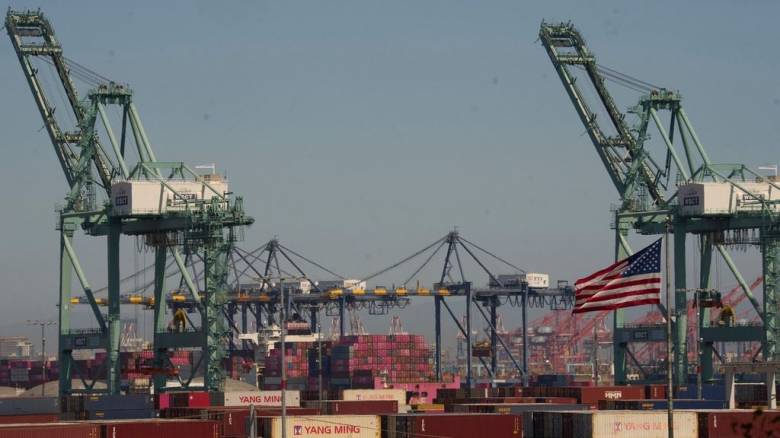 Χαιρετίζει ο Τραμπ την «πλήρη επανεκκίνηση» στις εμπορικές σχέσεις με την Κίνα