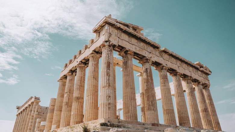 Αφιέρωμα του Forbes στο οικονομικό άλμα της Ελλάδας και στο «θαύμα» του Χρηματιστηρίου