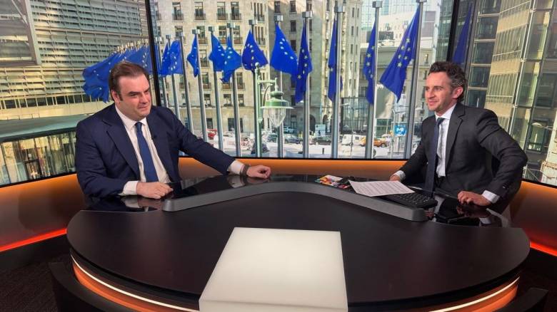 Πιερρακάκης στο Bloomberg: Η Ελλάδα θα συνεχίσει να παράγει πρωτογενή πλεονάσματα