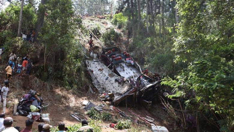 Τουλάχιστον 21 νεκροί σε τροχαίο στη Σρι Λάνκα - Λεωφορείο έπεσε σε χαράδρα