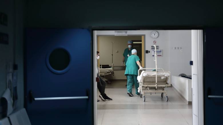 «Ήταν τρυπημένη σε όλο το πρόσωπο με πηρούνι» - Σοκ με την κακοποίηση εγκύου από τον σύζυγό της