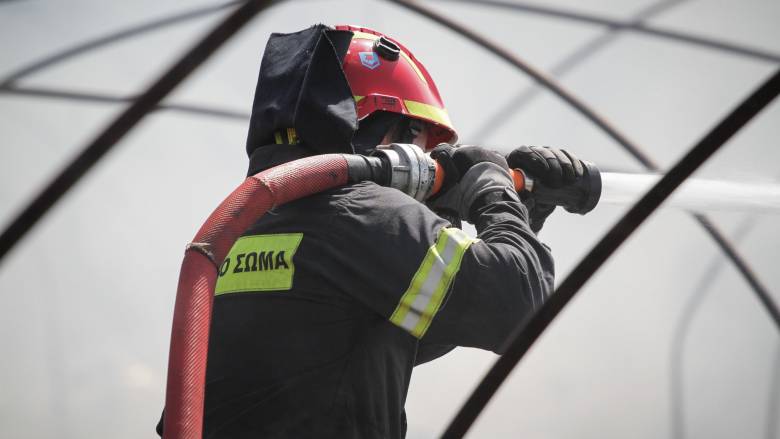 Πυρκαγιά στις Αχαρνές - Μήνυμα του 112 για ετοιμότητα