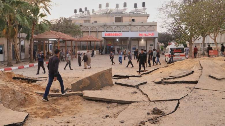Γάζα: Πάνω από 28 νεκροί σε βομβαρδισμούς δυο νοσοκομείων από τον Ισραηλινό στρατό