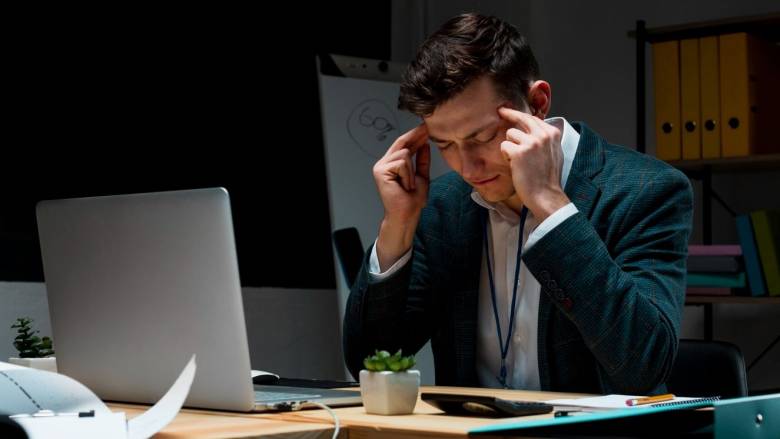 Οι υπερωρίες στη δουλειά μπορούν να αλλάξουν τη δομή του εγκεφάλου μας