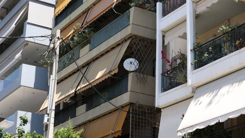 Νέα Σμύρνη: Σε κατ’ οίκον περιορισμό με βραχιολάκι ο 71χρονος που σκότωσε τον γιο του