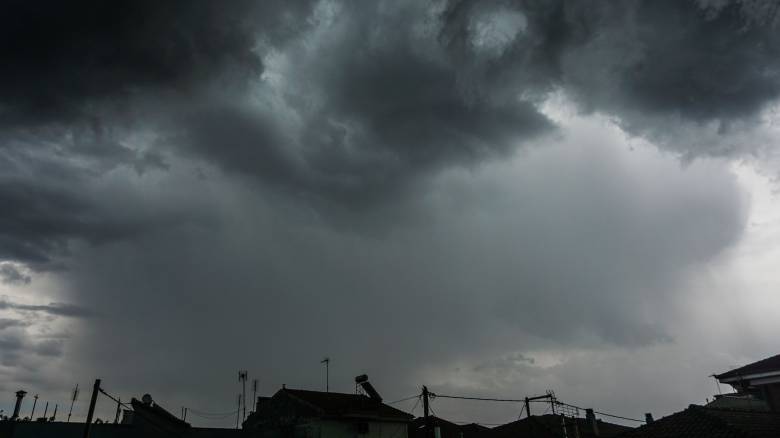 Μήνυμα του 112 σε Ανατολική Μακεδονία και Θράκη –Προειδοποίηση για ισχυρές βροχές και καταιγίδες