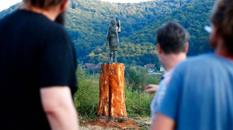 Σλοβενία: Eξαφανίστηκε μυστηριωδώς το άγαλμα της Μελάνια Τραμπ
