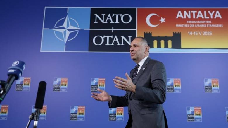 Γεραπετρίτης από Σύνοδο ΥΠΕΞ ΝΑΤΟ: Να αναθεωρήσουμε τη βάση της διεθνούς αρχιτεκτονικής ασφάλειας