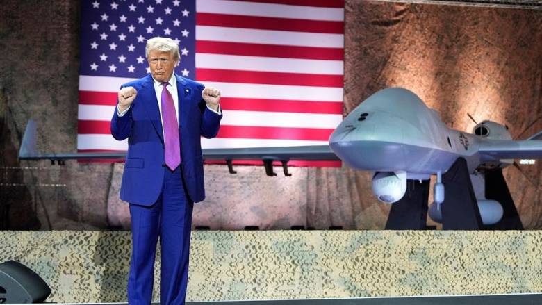 Τραμπ: Η Ευρώπη θα μιλούσε γερμανικά χωρίς τις ΗΠΑ που ήταν οι νικητές του Β' Παγκοσμίου Πολέμου