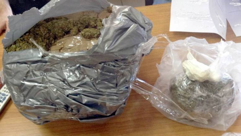 Θεσσαλονίκη: Χειροπέδες σε 30χρονο που διακινούσε ναρκωτικά μέσω ταχυδρομικών δεμάτων