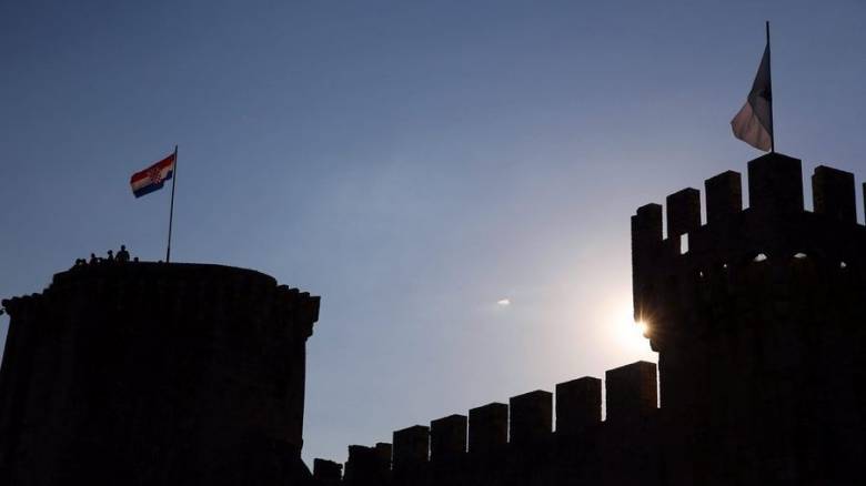 Γιατί απειλούνται από τους δασμούς Τραμπ τα κάστρα στα οποία γυρίστηκε το Game of Thrones