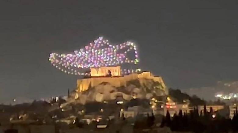 Εισαγγελική παρέμβαση για το σόου με τα drones πάνω από την Ακρόπολη