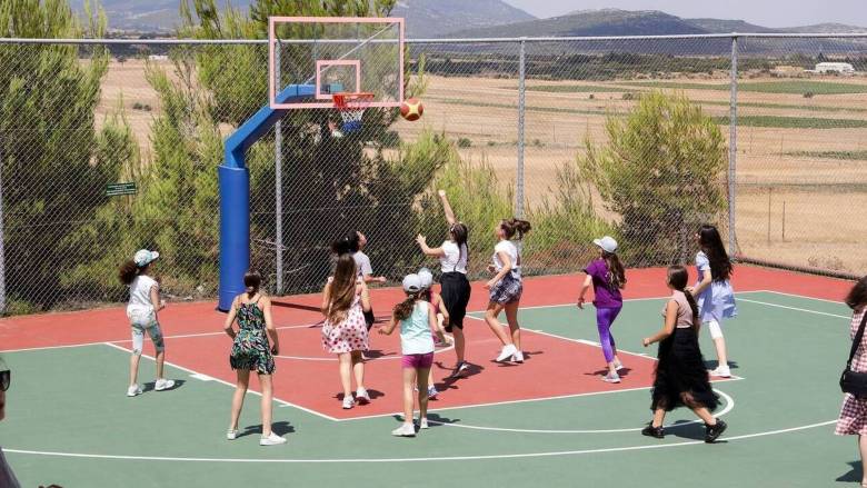 ΔΥΠΑ: Ξεκίνησαν οι αιτήσεις για 70.000 vouchers παιδικών κατασκηνώσεων