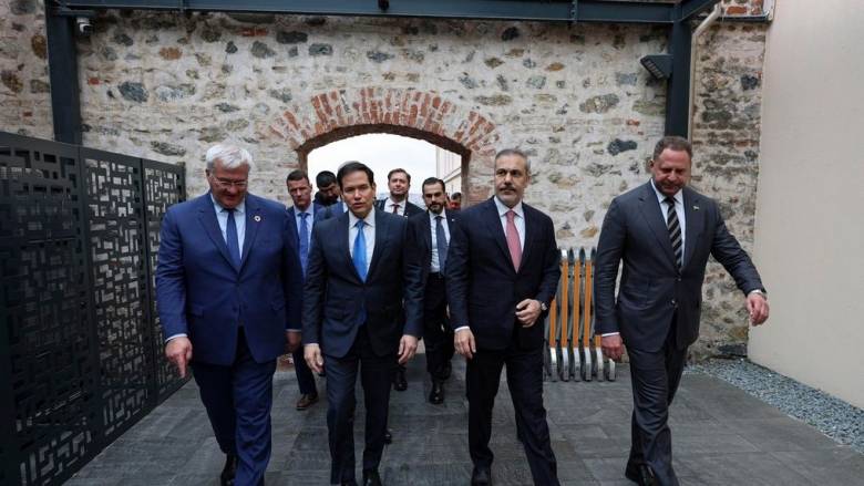 Φιντάν: «Σημαντική ημέρα για την παγκόσμια ειρήνη» οι συνομιλίες στην Κωνσταντινούπολη