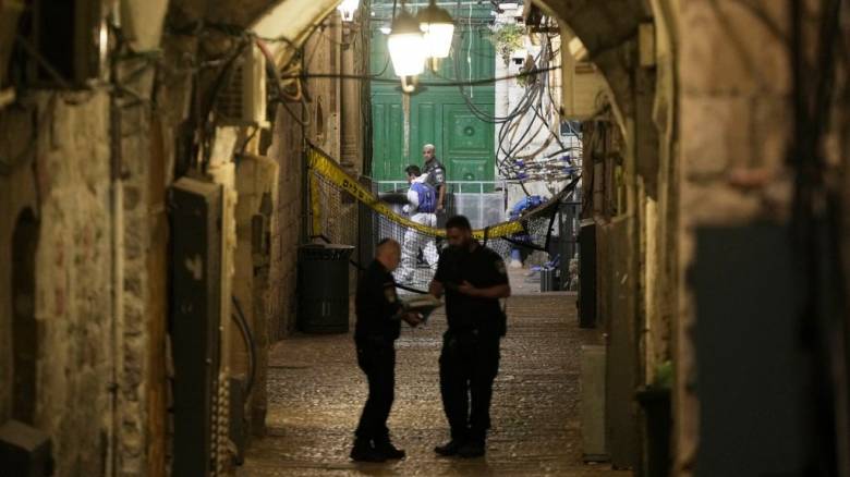 Ιερουσαλήμ: Ισραηλινός αστυνομικός τραυματίστηκε σε επίθεση με μαχαίρι - «Εξουδετερώθηκε» ο δράστης