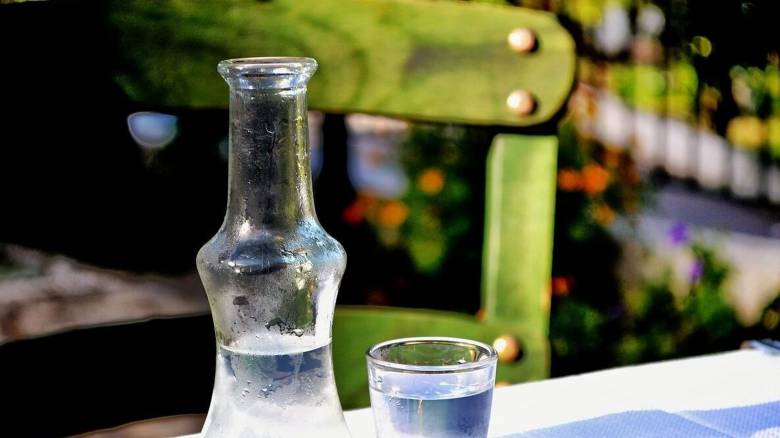 Ούζο: «Πρωταγωνιστής» στις εξαγωγές αλκοολούχων ποτών - Η Γερμανία βασική χώρα προορισμού