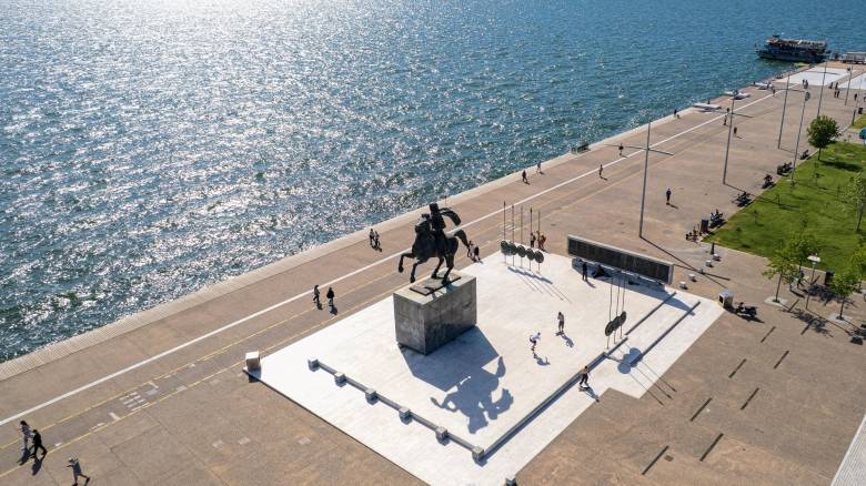 Καιρός: Ηλιοφάνεια και άνοδος του υδράργυρου στην Επικράτεια - Συννεφιά σε Ιόνιο και Ήπειρο