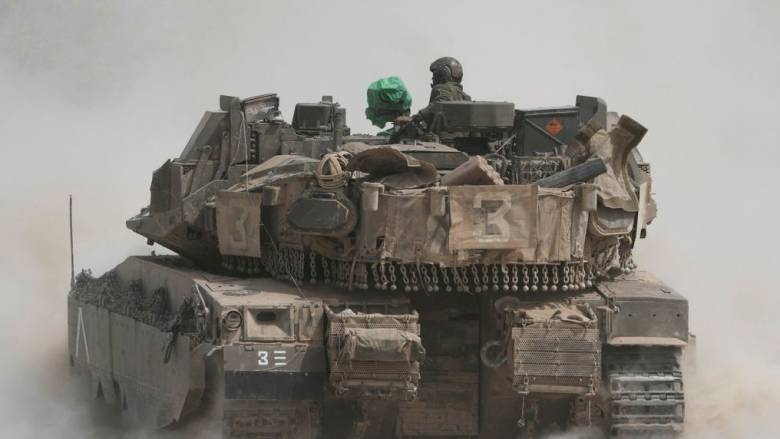 Κλιμακώνει τις επιχειρήσεις στη Γάζα το Ισραήλ - Δεκάδες τα θύματα