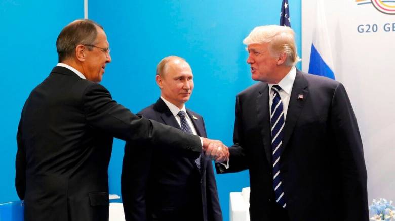 Τι θέλουν Τραμπ και Πούτιν από την σημερινή τηλεφωνική τους επικοινωνία