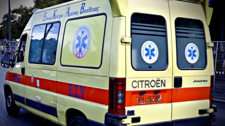 Τροχαίο στη Συγγρού: Mηχανή παρέσυρε πεζό