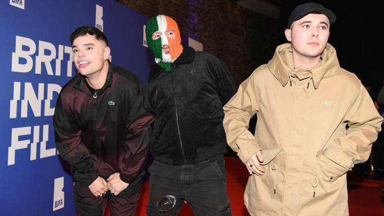 Μέλος του συγκροτήματος Kneecap κατηγορείται για τρομοκρατική ενέργεια