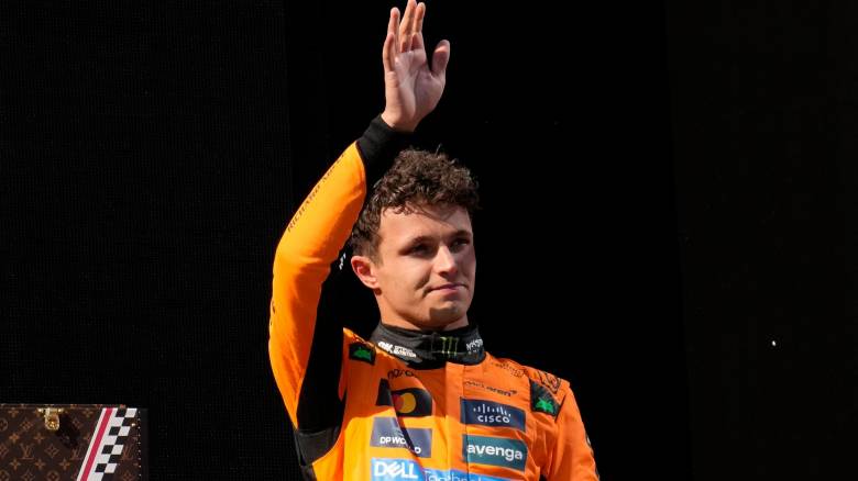 Την απόσυρσή του από την F1 εξετάζει ο Λάντο Νόρις - «Θα επικεντρωθεί στην ψυχική του υγεία»