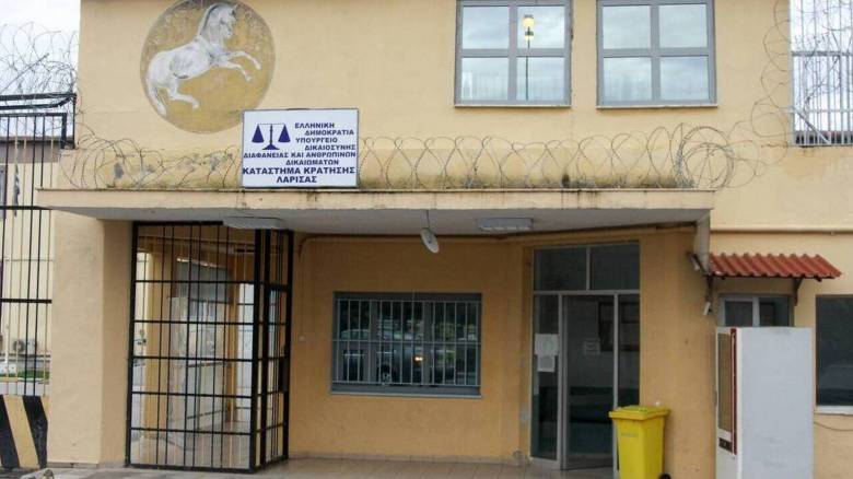 Φυλακές Λάρισας: Επεισόδιο ξυλοδαρμού τριών σωφρονιστικών από κρατούμενο - Στο νοσοκομείο ο ένας