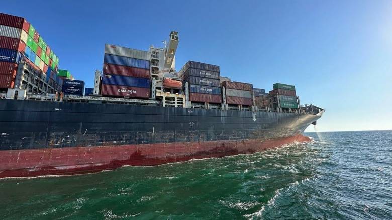 Επίθεση σε πλοίο στο λιμάνι της Οδησσού - Τι αναφέρει το ρωσικό υπουργείο Άμυνας