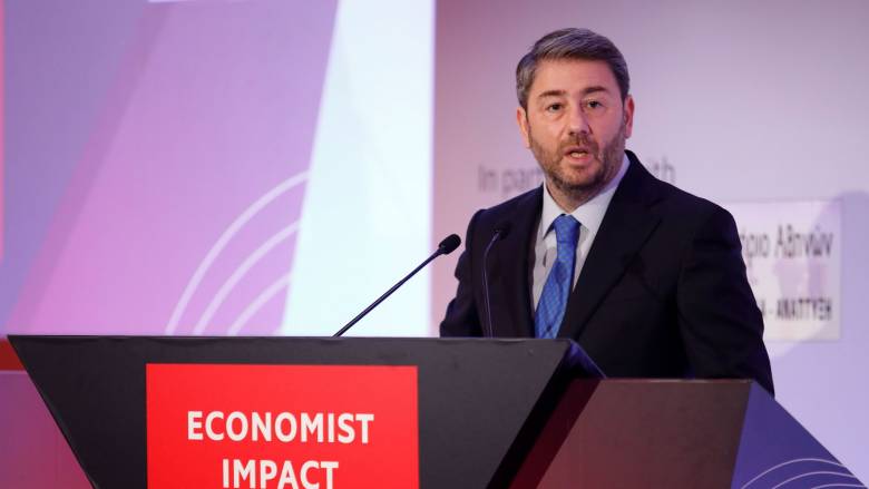 Ανδρουλάκης: Οι εννέα προτάσεις του ΠΑΣΟΚ για ανταγωνιστικές μικρομεσαίες επιχειρήσεις