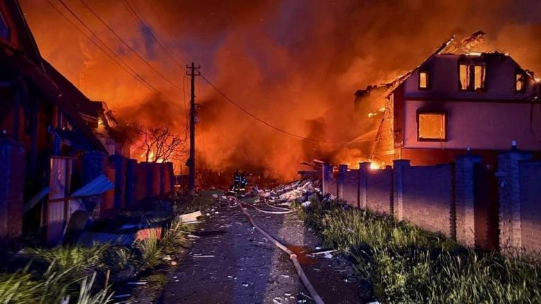 DW: Αόρατο το μονοπάτι της ειρήνης στην Ουκρανία