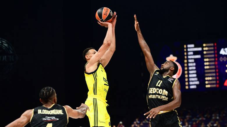 Μονακό - Φενέρμπαχτσε 70-81: Πρωταθλήτρια Ευρώπης η ομάδα του Γιασικεβίτσιους