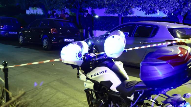 Θεσσαλονίκη: Χειροπέδες σε μεθυσμένο οδηγό που ενεπλάκη σε τροχαίο