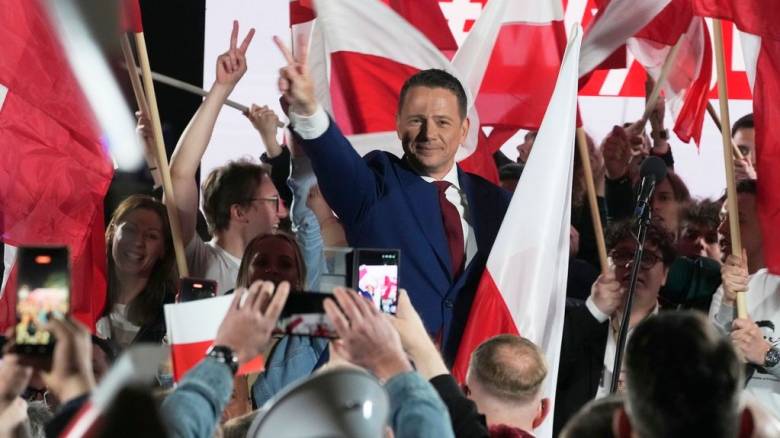 Πολωνία: Μεγάλες συγκεντρώσεις μια εβδομάδα πριν από το δεύτερο γύρο των προεδρικών εκλογών