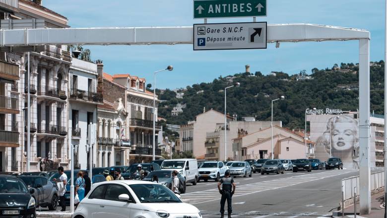 Αναρχικοί ανέλαβαν την ευθύνη για τη διακοπή ρεύματος στις Κάννες