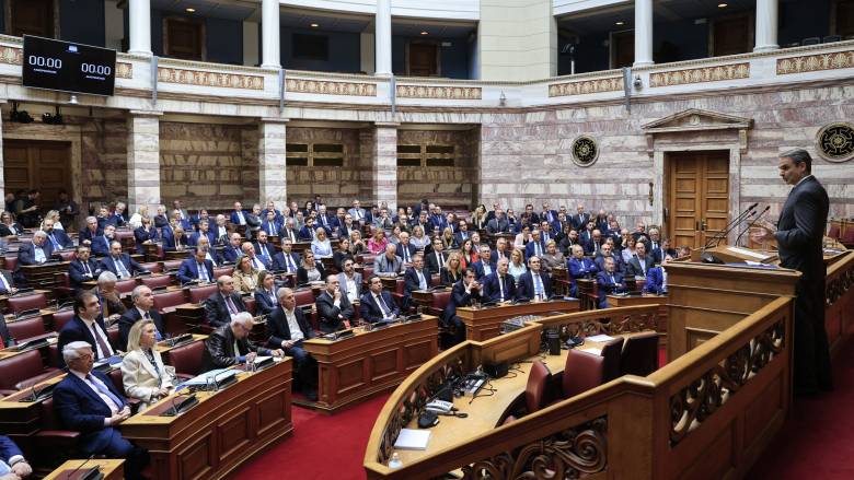 Σήμερα το αίτημα της ΝΔ για προανακριτική Καραμανλή - Δεν βλέπει κακούργημα η Κυβέρνηση