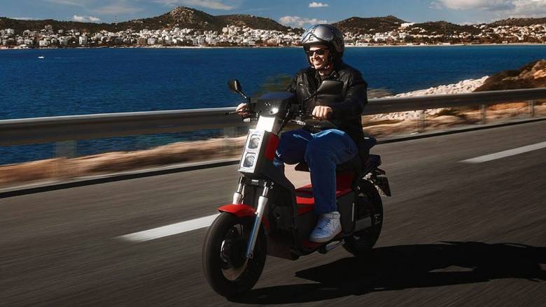 Το NOOS είναι το πρώτο ελληνικό ηλεκτρικό scooter