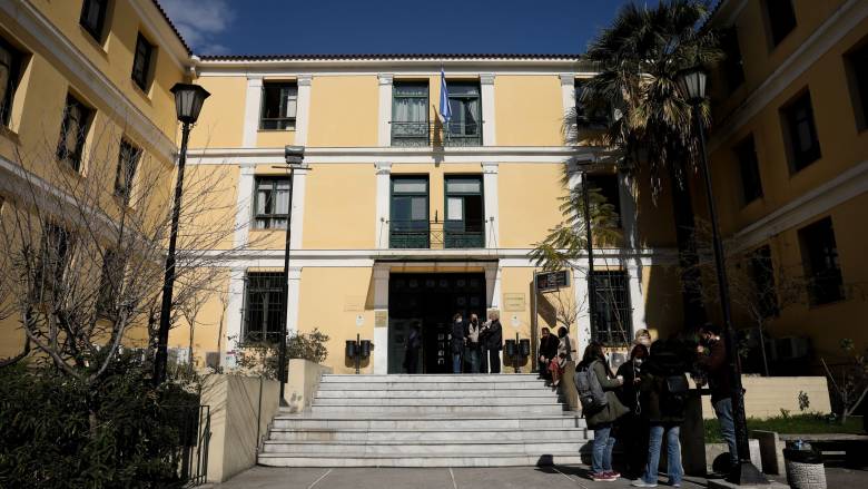 Ποινικές διώξεις για κακουργήματα στα μέλη κυκλώματος πλαστογράφησης έργων τέχνης