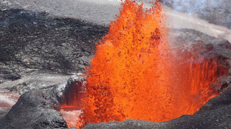 Ασύλληπτες ποσότητες χρυσού κρύβει ο πυρήνας της Γης, σύμφωνα με έρευνα – Πώς διαρρέει στον φλοιό