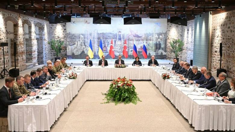 TASS: Η Μόσχα διατηρεί την ίδια αντιπροσωπεία για τις συνομιλίες με το Κίεβο στην Κωνσταντινούπολη