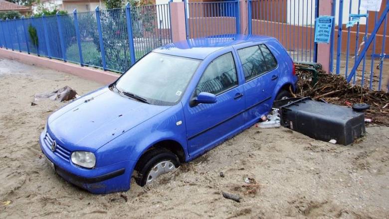 Αντίστροφη μέτρηση για την υποχρεωτική ασφάλιση οχημάτων έναντι φυσικών καταστροφών