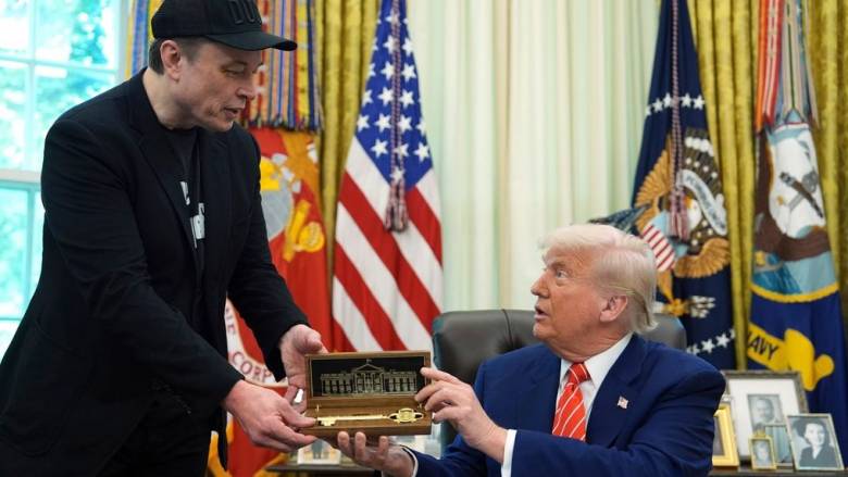 Τραμπ: «Ο Μασκ έφερε κολοσσιαία αλλαγή» - Η κοινή συνέντευξη Τύπου στον Λευκό Οίκο