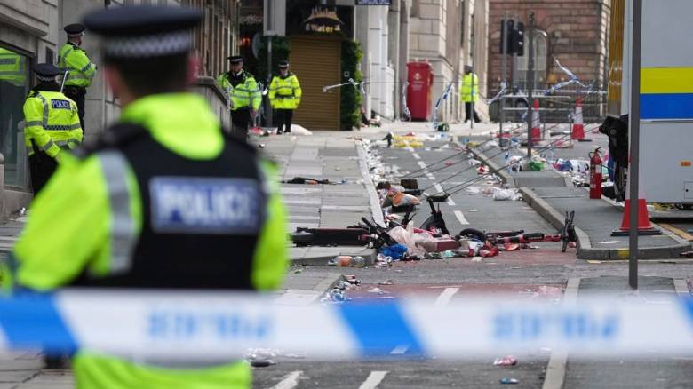 Λίβερπουλ: Προφυλακίστηκε ο οδηγός που έπεσε στο πλήθος και τραυμάτισε 79 άτομα