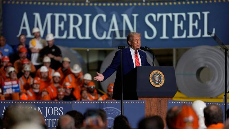 Γιατί ο Τραμπ «δυσκολεύεται» να επιβάλει τους δασμούς - Πώς προετοιμάζεται να απαντήσει η Ευρώπη