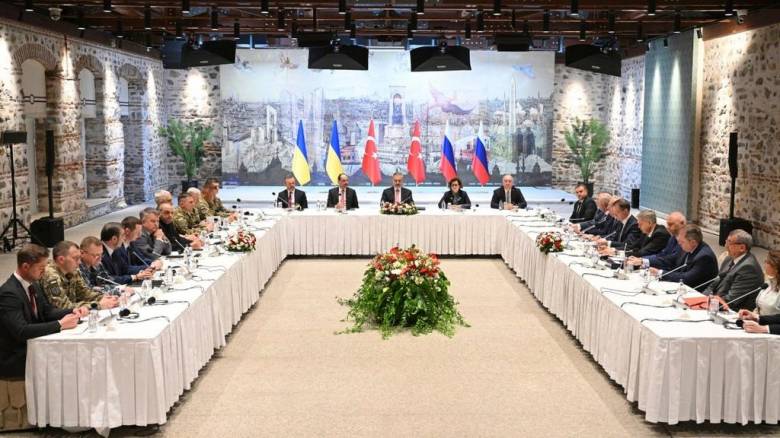 «Κλείδωσαν» τόπος και ώρα της διαπραγμάτευσης μεταξύ Ρωσίας και Ουκρανίας στην Κωνσταντινούπολη