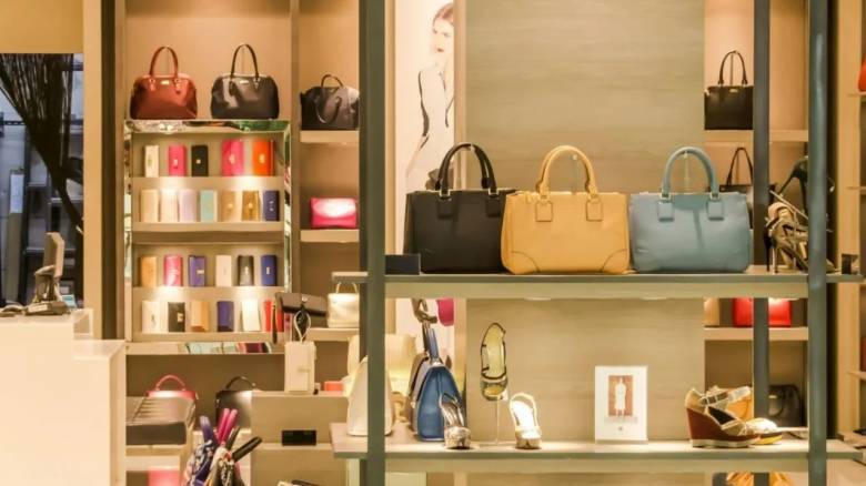 Λιανεμπόριο: Νέες αφίξεις από brands πολυτελείας με το βλέμμα στον τουρισμό