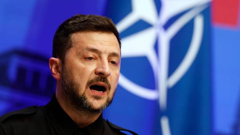 Ζελένσκι: «Ο Τραμπ να ωθήσει με κυρώσεις τη Ρωσία σε πλήρη κατάπαυση του πυρός»