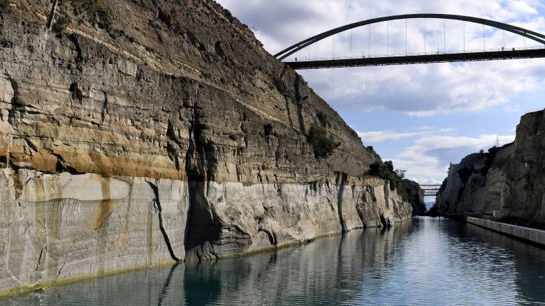 Νεκρός εντοπίστηκε κυβερνήτης ιστιοφόρου στα Ίσθμια - Διενεργείται προανάκριση από το Λιμενικό